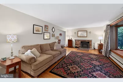 37 N Longpoint Lane, Rose Valley, PA 19063 - Photo 4