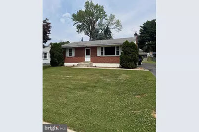 504 Monticello Avenue, Upper Chichester, PA 19014 - Photo 2