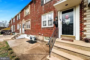 2283 S Harwood Ave, Upper Darby, PA 19082 - Photo 2