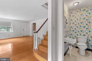402 Hawthorne Rd, Wallingford, PA 19086 - Photo 6
