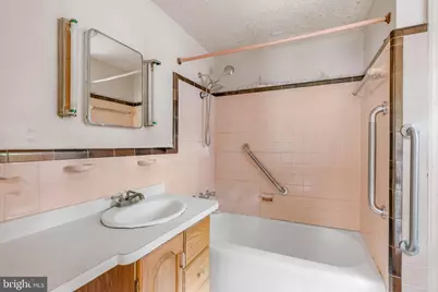 402 Hawthorne Road, Wallingford, PA 19086 - Photo 12