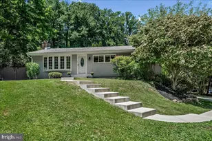 207 Walter Dr, Media, PA 19063 - Photo 1