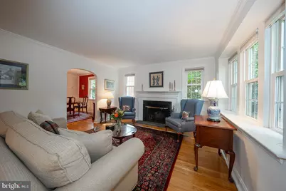 525 W Beechtree Lane, Wayne, PA 19087 - Photo 4