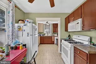 51 Windsor Ave, Upper Darby, PA 19082 - Photo 16