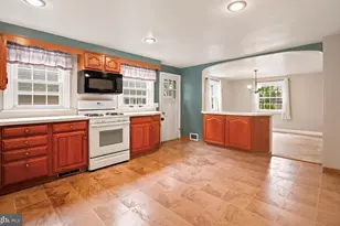 2434 Merwood Ln, Havertown, PA 19083 - Photo 8