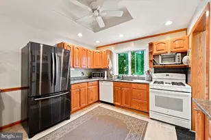 3845 Albemarle Ave, Drexel Hill, PA 19026 - Photo 10