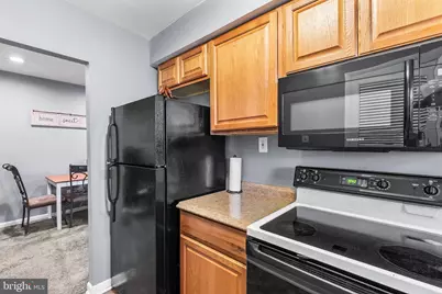 800 South Avenue #B-11, Secane, PA 19018 - Photo 10