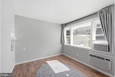 355 Hibbs Ave, Glenolden, PA 19036 - Photo 10