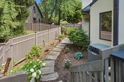138 Montrose Avenue #26, Bryn Mawr, PA 19010 - Photo 32