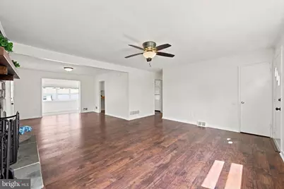 112 Tillman Lane, Aston, PA 19014 - Photo 4