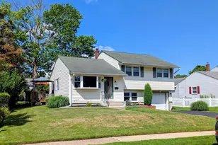 3641 Deepwater Ln, Brookhaven, PA 19015 - Photo 1