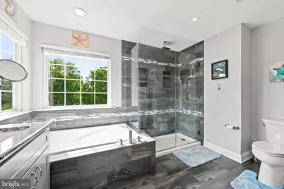 16 E Evans Way, Aston, PA 19014 - Photo 18