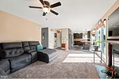 16 E Evans Way, Aston, PA 19014 - Photo 6