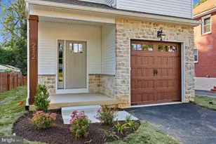 212 Chestnut St, Newtown Square, PA 19073 - Photo 2