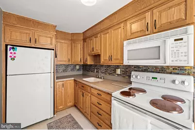 1054 N Academy Avenue, Glenolden, PA 19036 - Photo 6