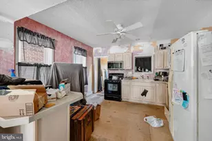 1307 E 9th St, Crum Lynne, PA 19022 - Photo 22