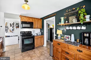 76 Florence Ave, Aston, PA 19014 - Photo 8