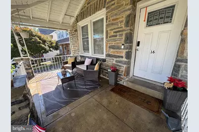 16 W Mercer Avenue, Havertown, PA 19083 - Photo 2