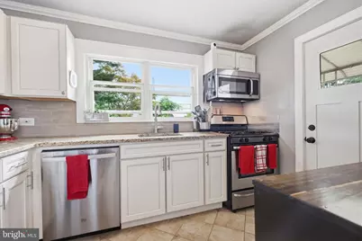 121 N Scott Avenue, Glenolden, PA 19036 - Photo 14