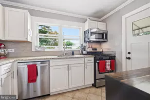 121 N Scott Ave, Glenolden, PA 19036 - Photo 14