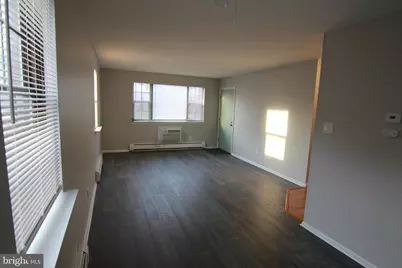 9 Thomas Road #1, Aston, PA 19014 - Photo 4