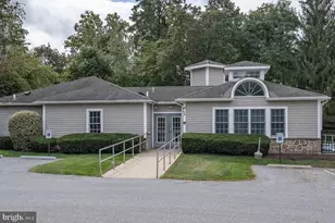 56 Bayberry Ct, Glen Mills, PA 19342 - Photo 4