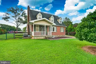 1819 Larkin Rd, Upper Chichester, PA 19061 - Photo 2