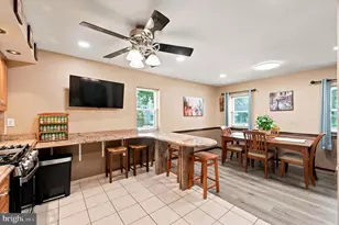 747 Surrey Rd, Aldan, PA 19018 - Photo 14