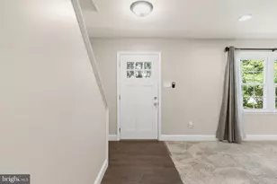 13 Kathleen Dr, Upper Chichester, PA 19014 - Photo 6