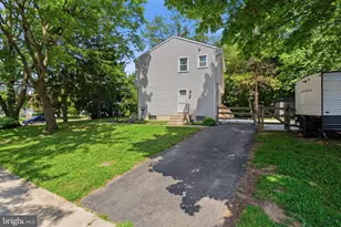 13 Kathleen Dr, Upper Chichester, PA 19014 - Photo 36