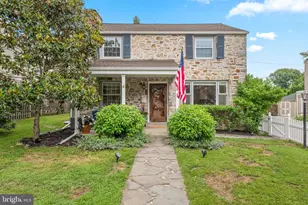 4 Lowrys Ln, Bryn Mawr, PA 19010 - Photo 2