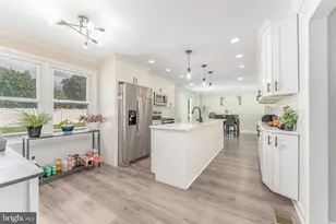 20 Walnut St, Newtown Square, PA 19073 - Photo 14