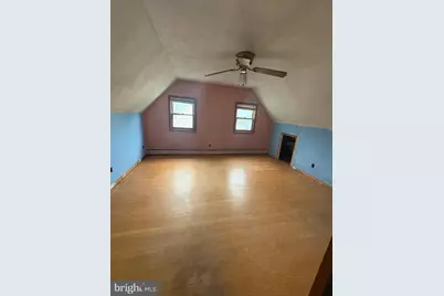 846 Bobwhite Lane, Secane, PA 19018 - Photo 6