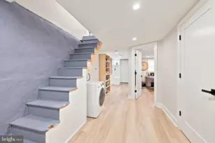7135 Clover Ln, Upper Darby, PA 19082 - Photo 10
