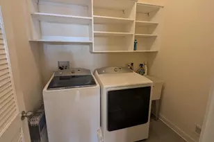 81 Skylar Cir, Media, PA 19063 - Photo 6