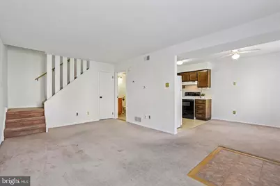 5200 Hilltop Drive #E17, Brookhaven, PA 19015 - Photo 4