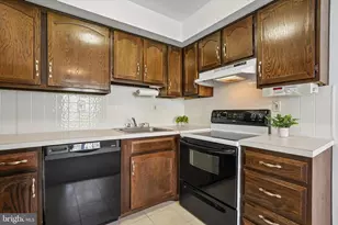 5200 Hilltop Dr, Brookhaven, PA 19015 - Photo 12