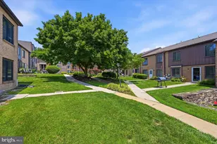 5200 Hilltop Dr, Brookhaven, PA 19015 - Photo 2