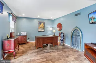 1204 Woodsview Dr, Garnet Valley, PA 19060 - Photo 6