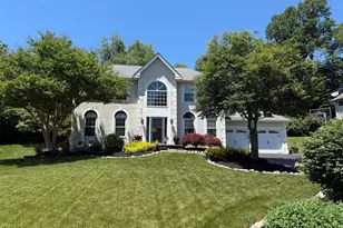1204 Woodsview Dr, Garnet Valley, PA 19060 - Photo 1
