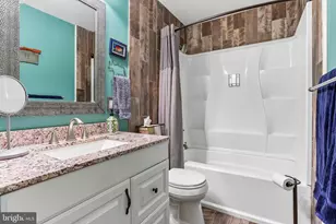 1204 Woodsview Dr, Garnet Valley, PA 19060 - Photo 38