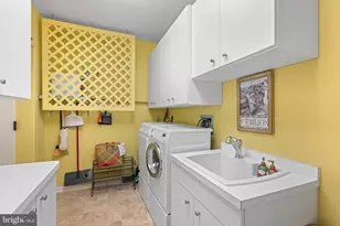 5304 Parkview Dr, Haverford, PA 19041 - Photo 36