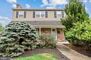 1016 Green Ln, Secane, PA 19018 - Photo 1