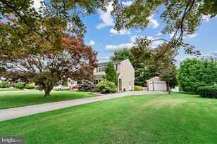 1016 Green Ln, Secane, PA 19018 - Photo 2