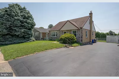 113 Walnut Hill Lane, Havertown, PA 19083 - Photo 2
