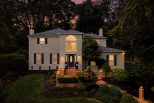 637 Heather Ln, Bryn Mawr, PA 19010 - Photo 1