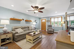 1084 Cedarwood Rd, Glenolden, PA 19036 - Photo 8