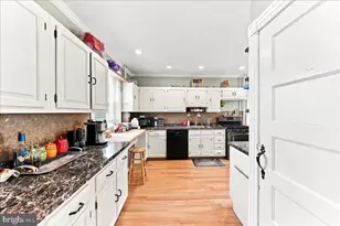 251 Burmont, Drexel Hill, PA 19026 - Photo 10
