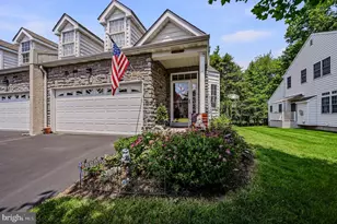 908 Quarter Mile Post, Garnet Valley, PA 19060 - Photo 2