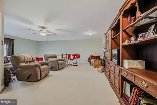 908 Quarter Mile Post, Garnet Valley, PA 19060 - Photo 22